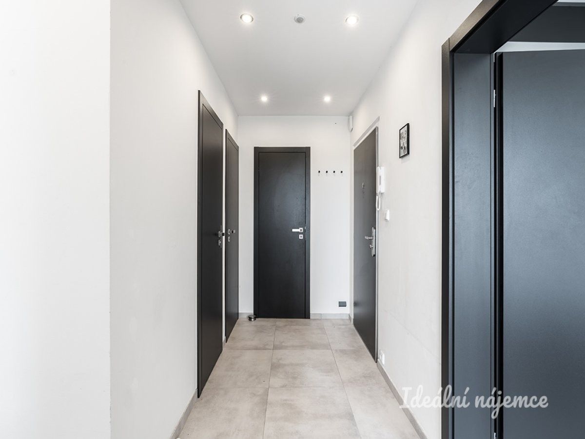 Pronájem byt 3+kk - Konstantinova, Praha, 63 m²