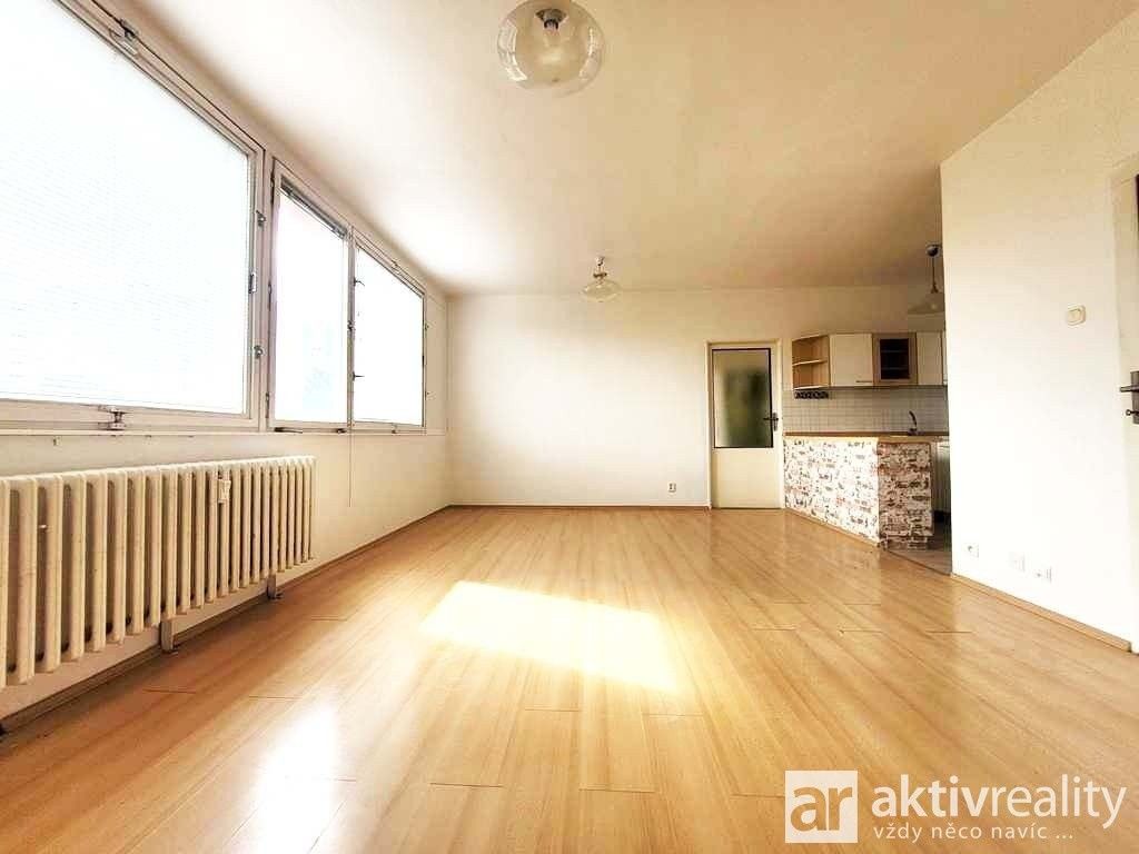 Pronájem byt 3+kk - Hlivická, Praha, 60 m²