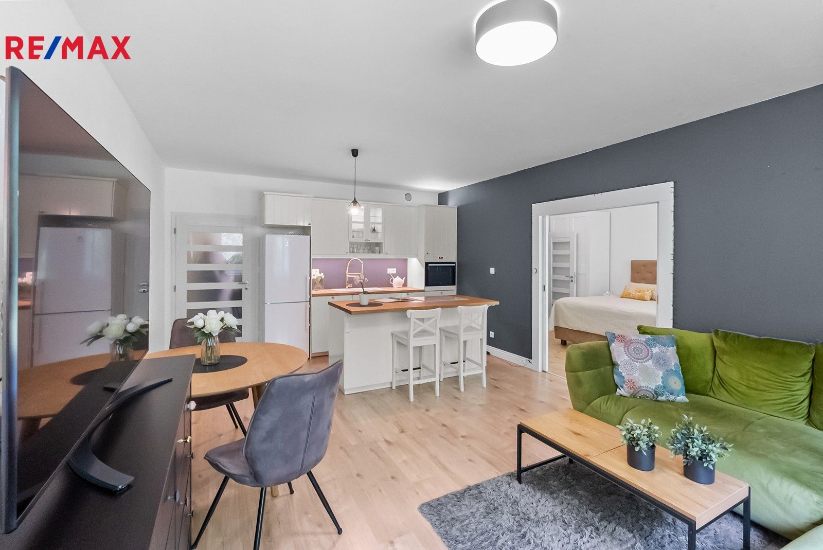 2+kk, V parku, Velké Popovice, 61 m²