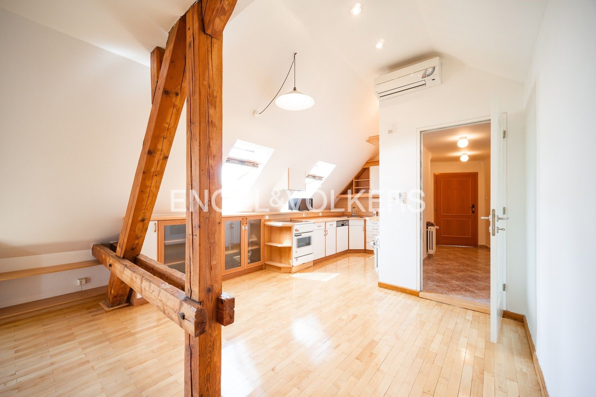3+kk, Slunná, Praha, 119 m²