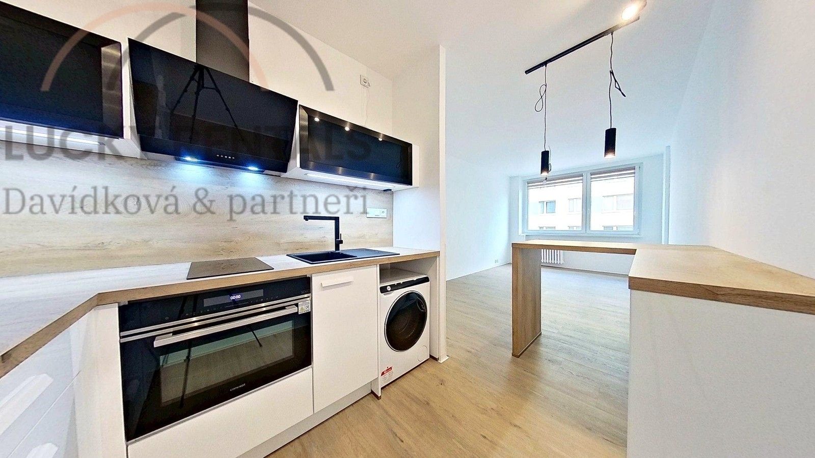 2+kk, Hrdličkova, Praha, 45 m²