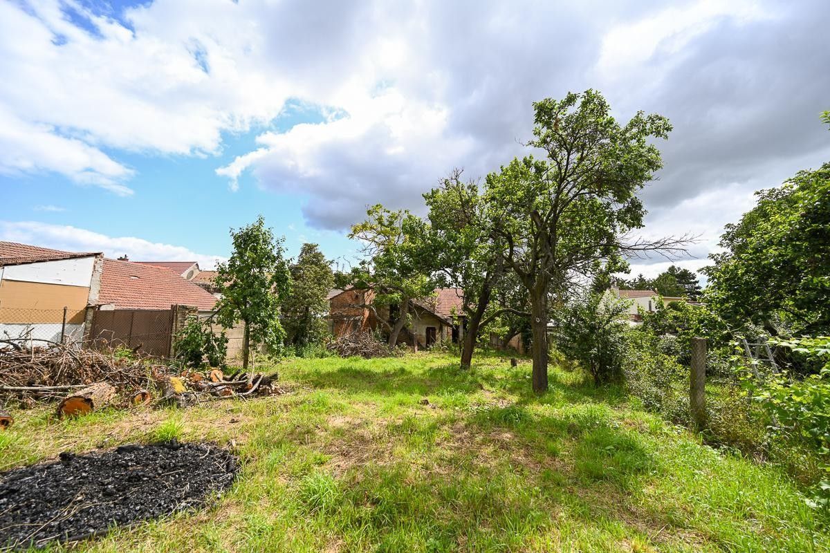 Pozemky pro bydlení, Ořechov, 1 079 m²
