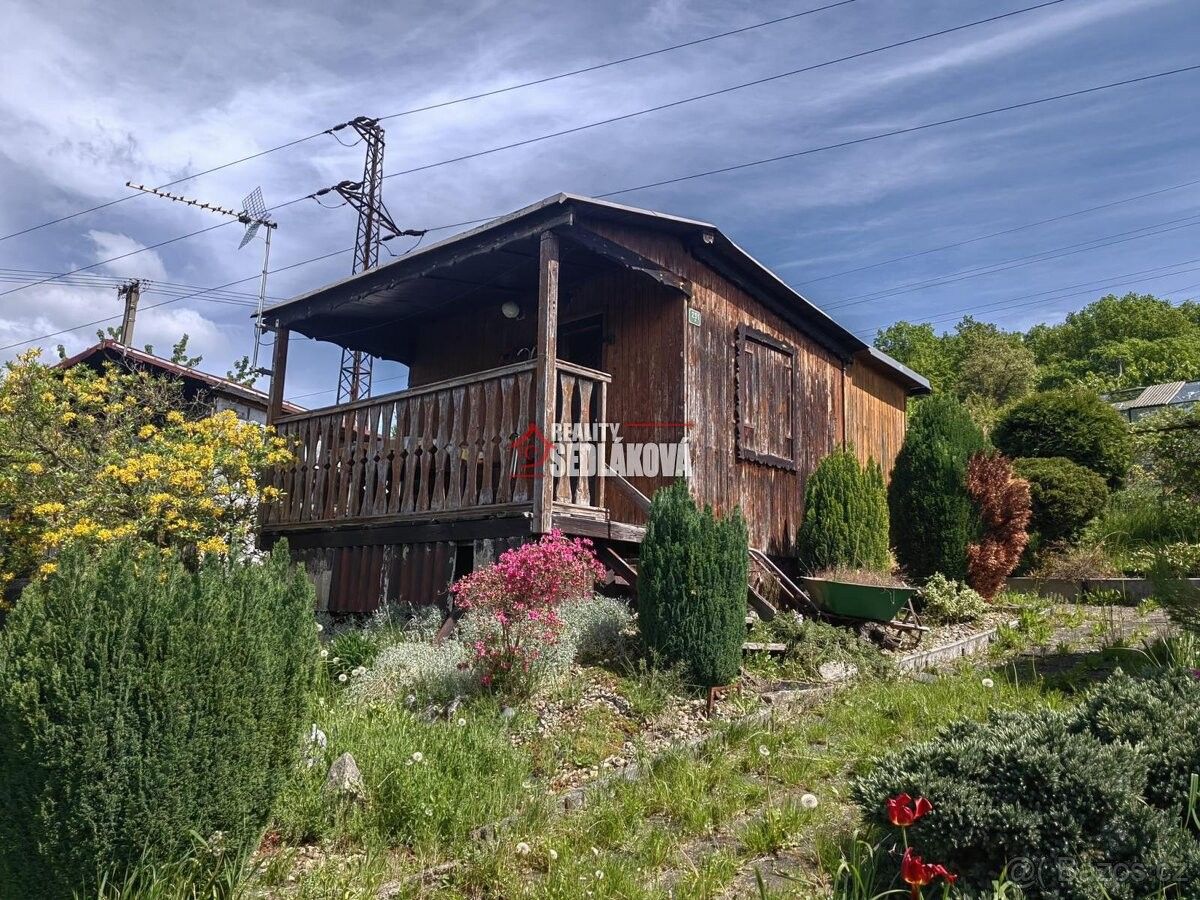 Zahrady, Děčín, 405 02, 549 m²