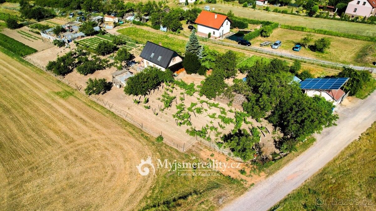 Zahrady, Znojmo, 669 02, 1 132 m²