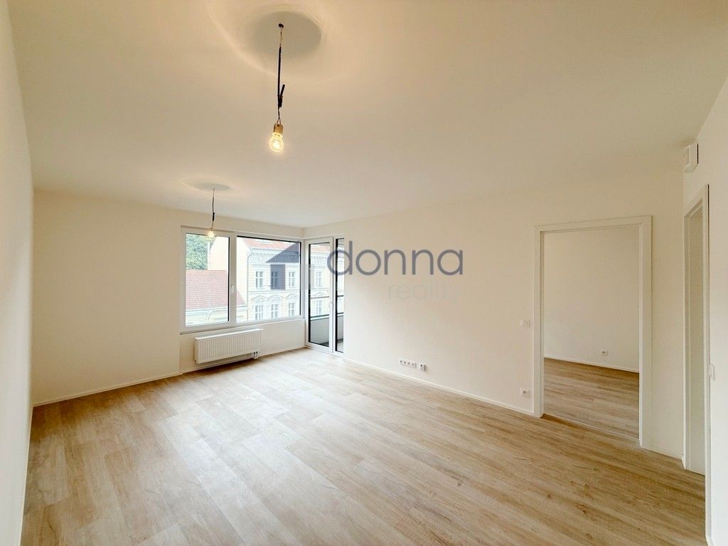 2+kk, Praha, 150 00, 54 m²