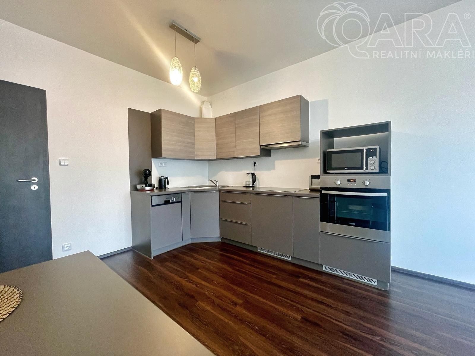 2+kk, Zakšínská, Praha, 57 m²