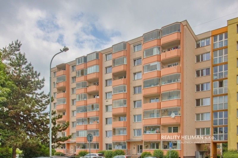 1+1, Praha, 199 00, 35 m²