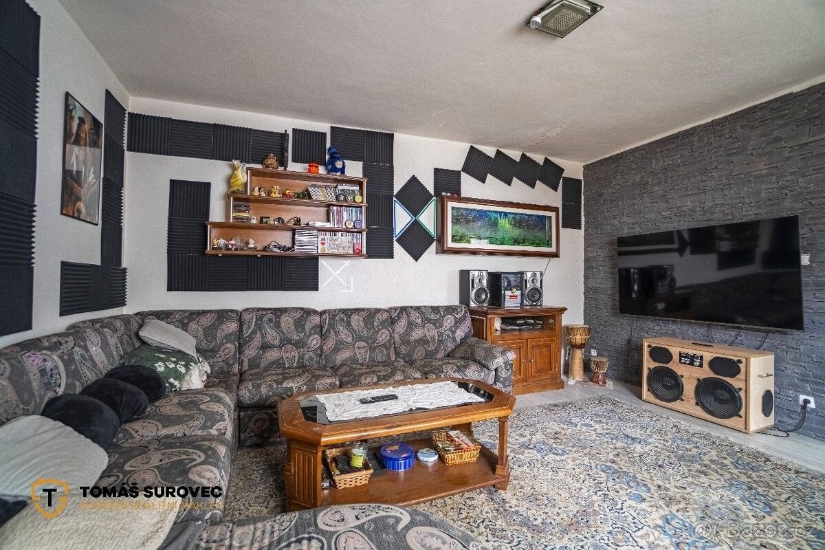 Prodej dům - Tlumačov, 763 62, 827 m²