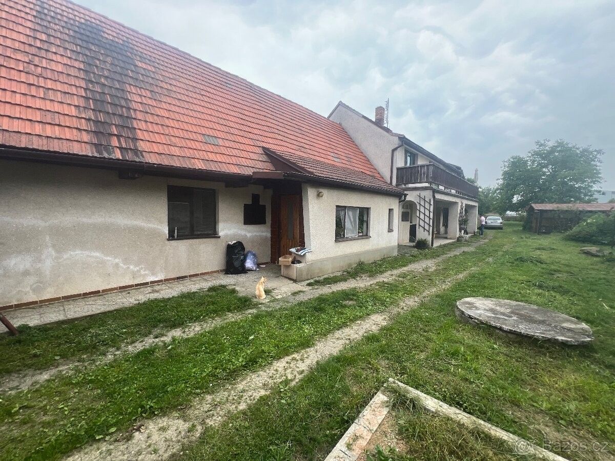 Prodej dům - Kralovice, 331 41