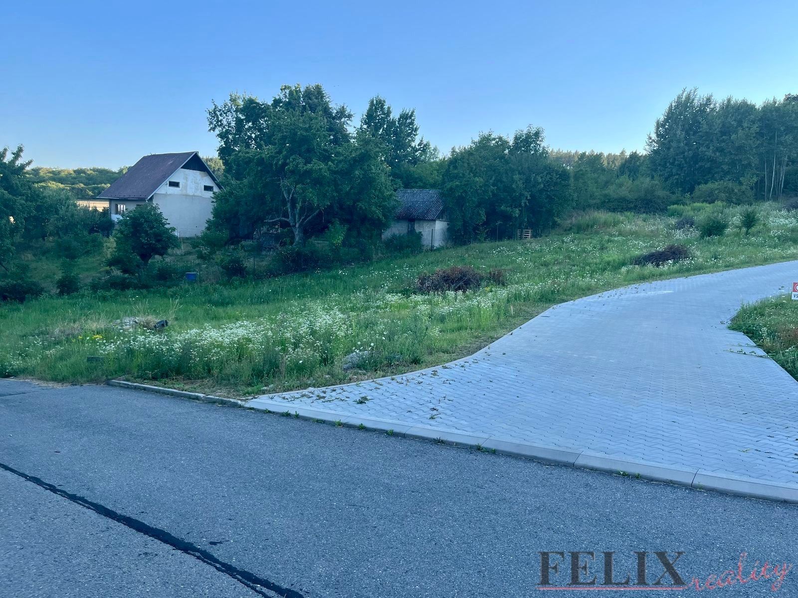 Prodej pozemek pro bydlení - Slatinky, 894 m²