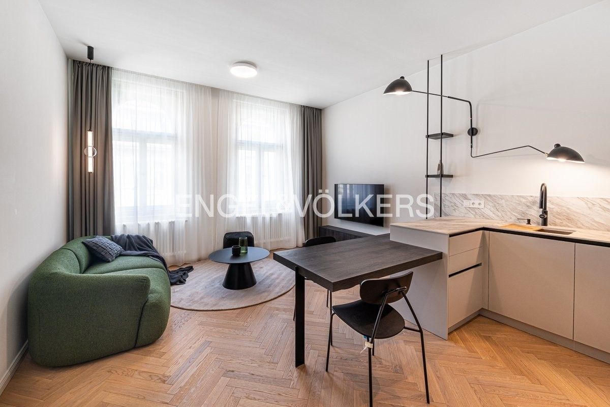 2+kk, Moravská, Praha, 57 m²