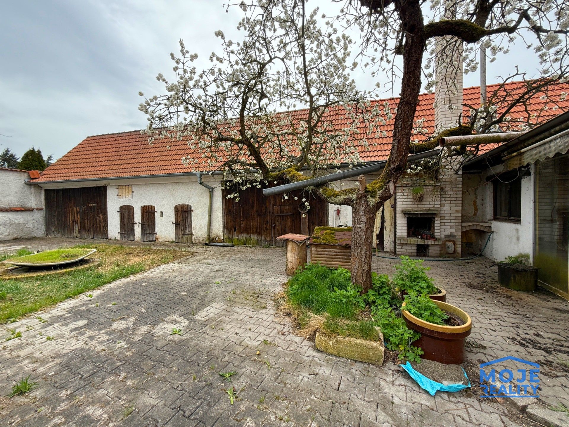 Ostatní, Zemětice, 100 m²