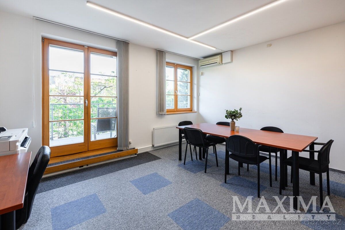 2+1, Praha, 100 00, 139 m²