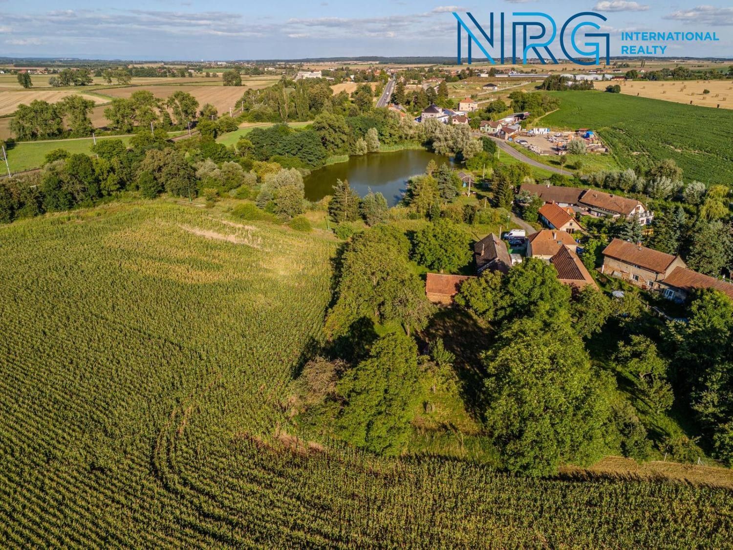 Prodej pozemek pro bydlení - Kladruby, Chlumec nad Cidlinou, 1 408 m²