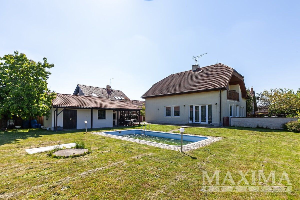 Prodej dům - Říčany u Prahy, 251 01, 1 185 m²