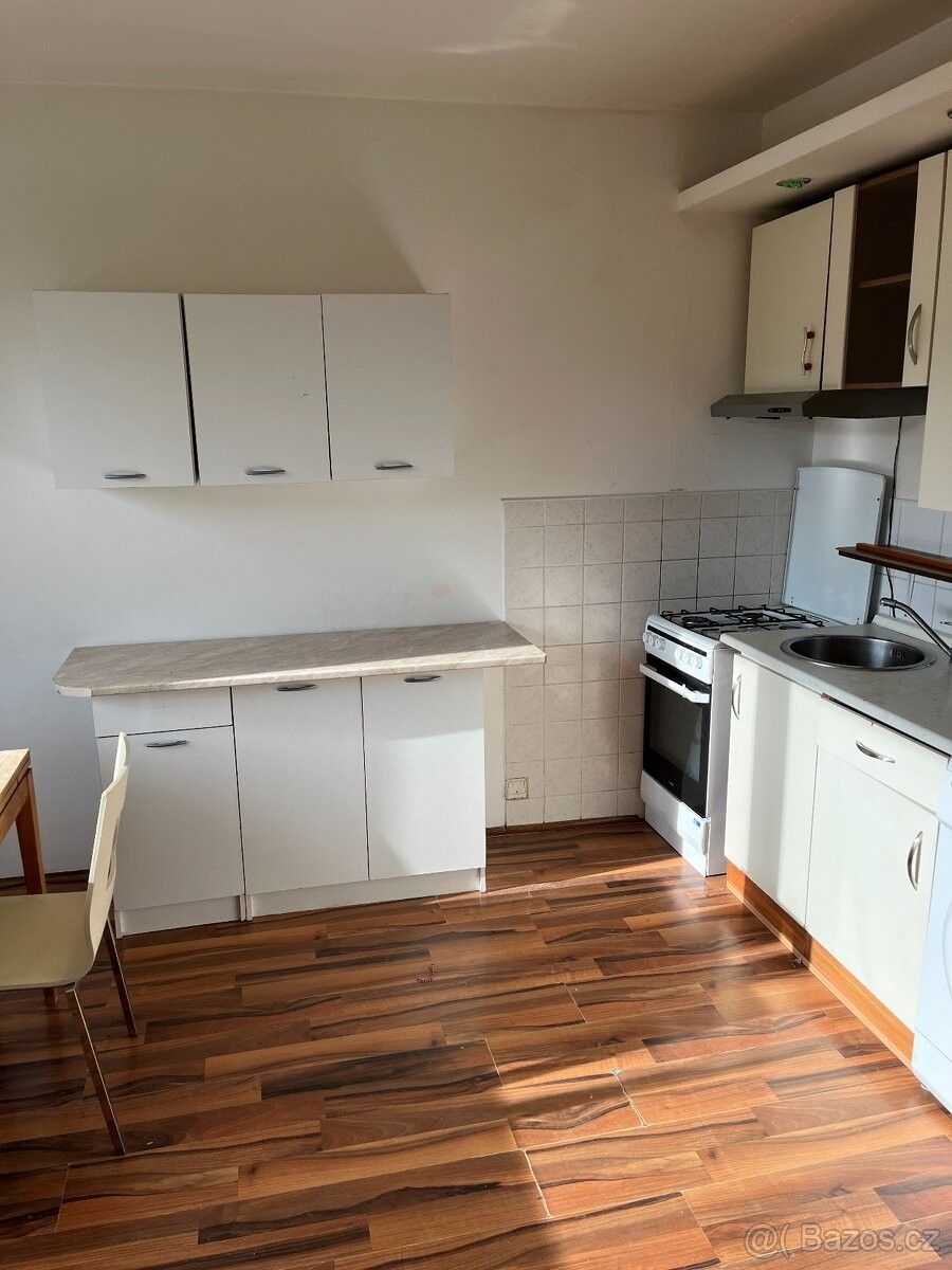 Pronájem byt 1+1 - Chomutov, 430 04, 36 m²