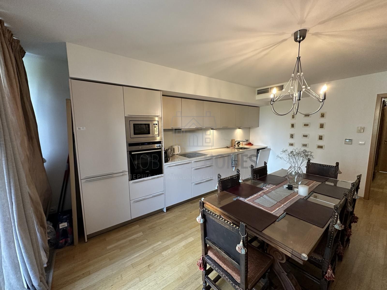 3+kk, Ke kapslovně, Praha, 93 m²