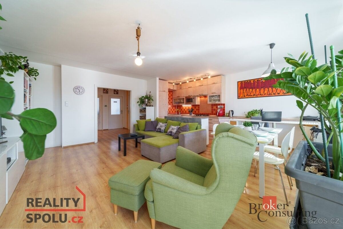 3+kk, Čelákovice, 250 88, 73 m²