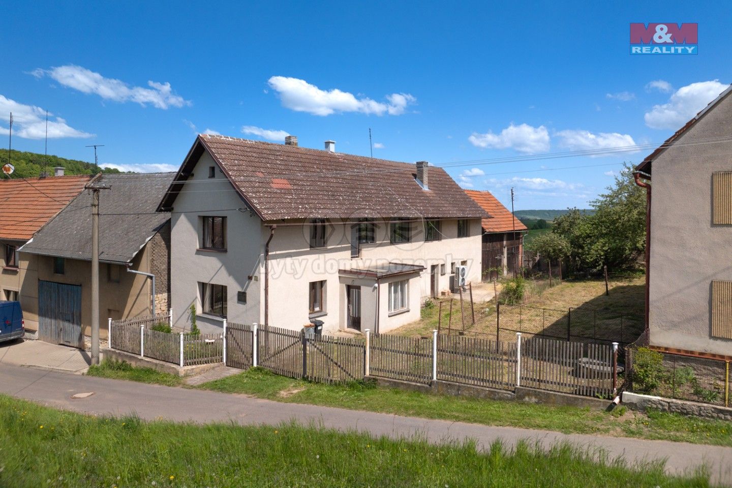Rodinné domy, Pochvalov, 220 m²