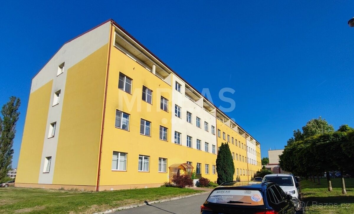 1+1, Milovice nad Labem, 289 24, 43 m²