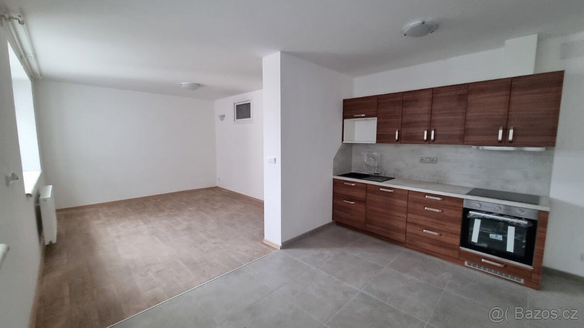 Ostatní, Červený Kostelec, 549 41, 44 m²