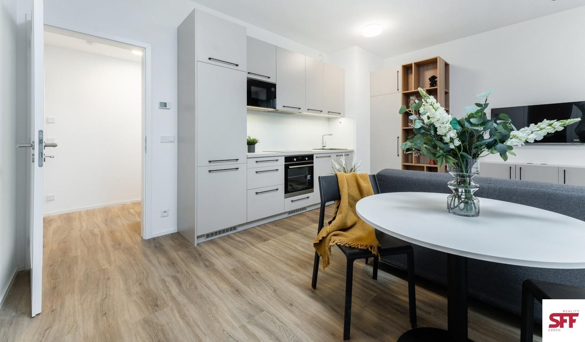 Pronájem byt 2+kk - Vysočanská, metro Praha, 32 m²