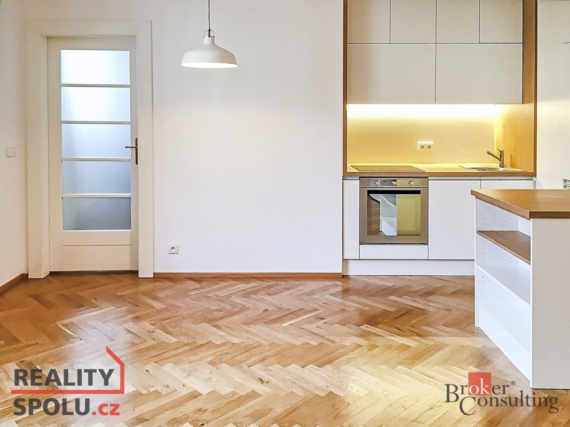 2+kk, Nad studánkou, Praha, 57 m²