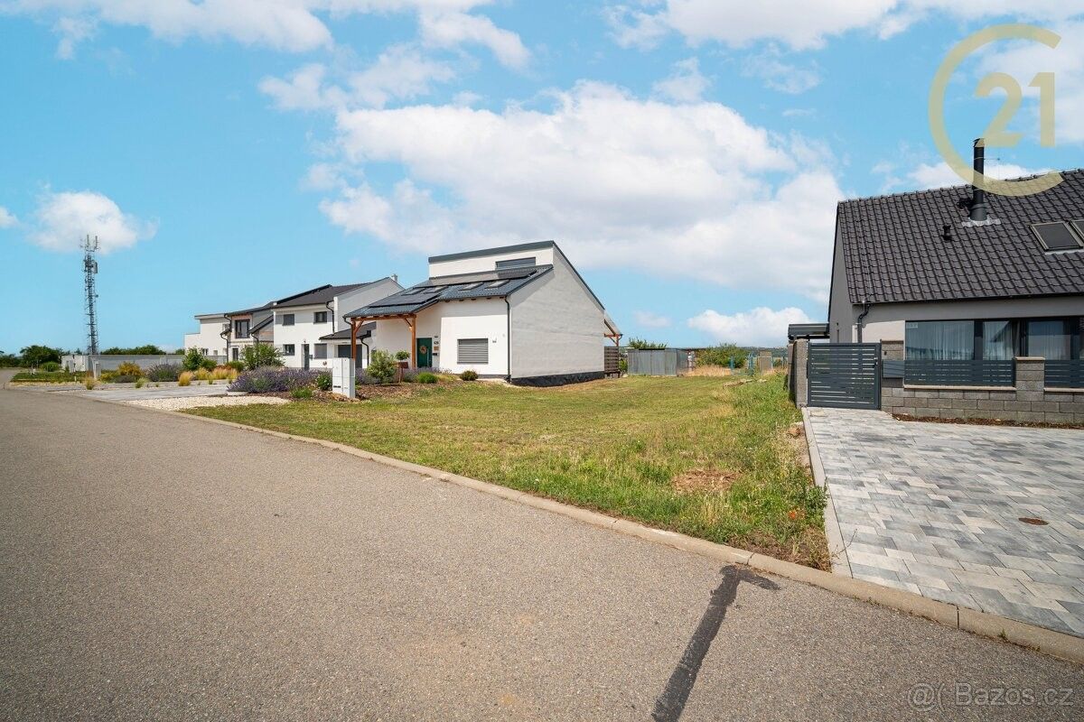 Prodej pozemek pro bydlení - Šakvice, 691 67, 916 m²