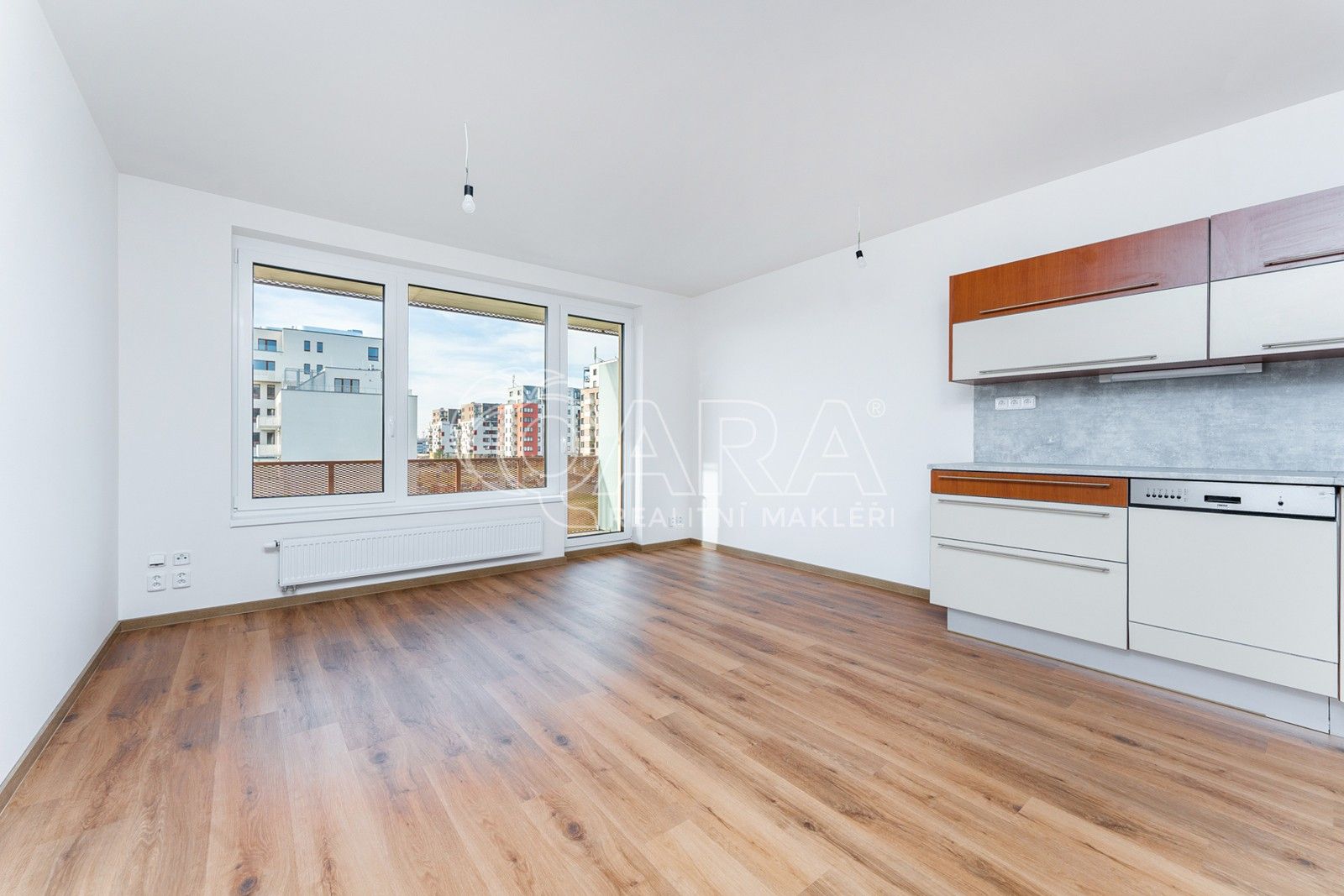 2+kk, Kardausova,Dolní Měcholupy,Praha 10, 55 m²
