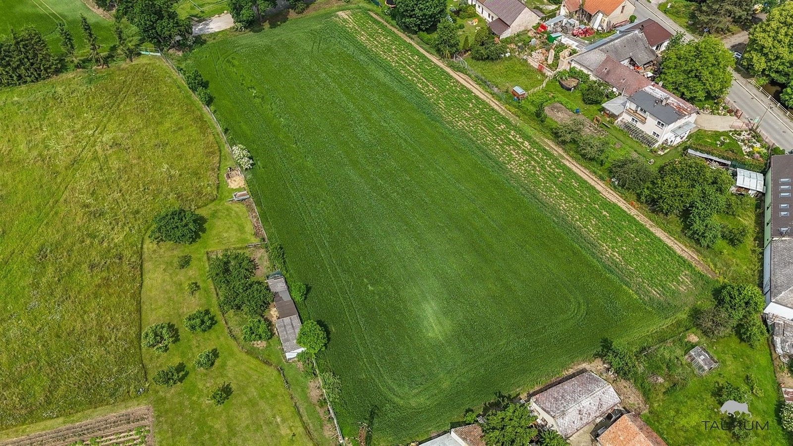 Prodej pozemek pro bydlení - Chodouň, 6 761 m²
