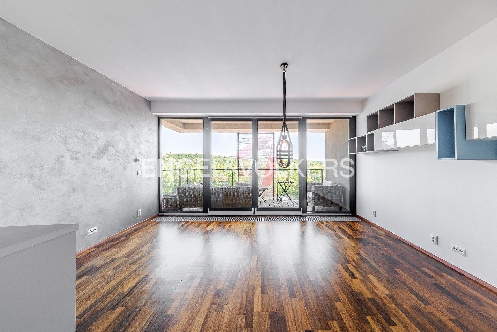 3+kk, V přístavu, Praha, 90 m²