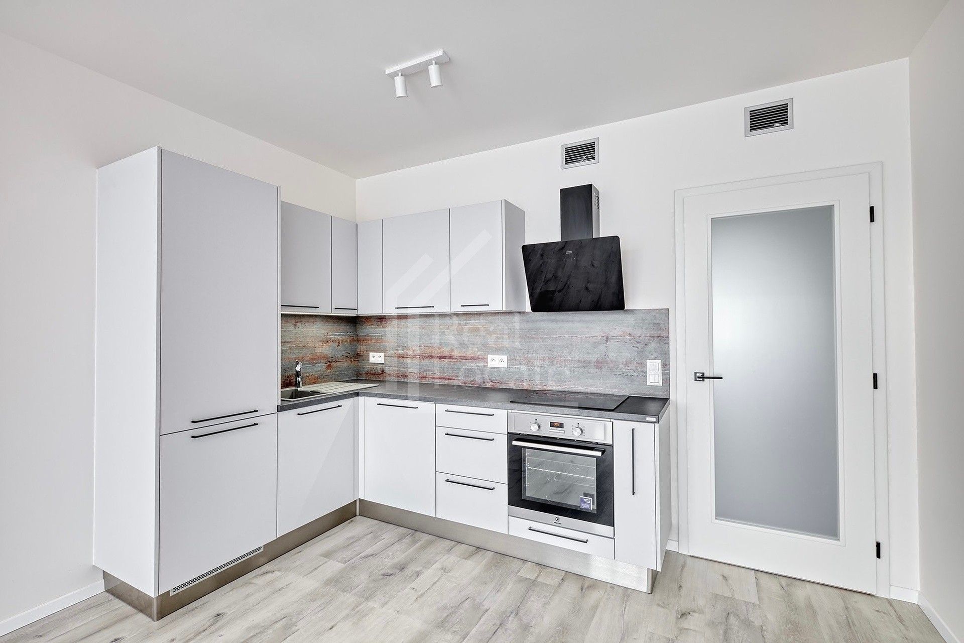 2+kk, U plynárny, Praha, 53 m²