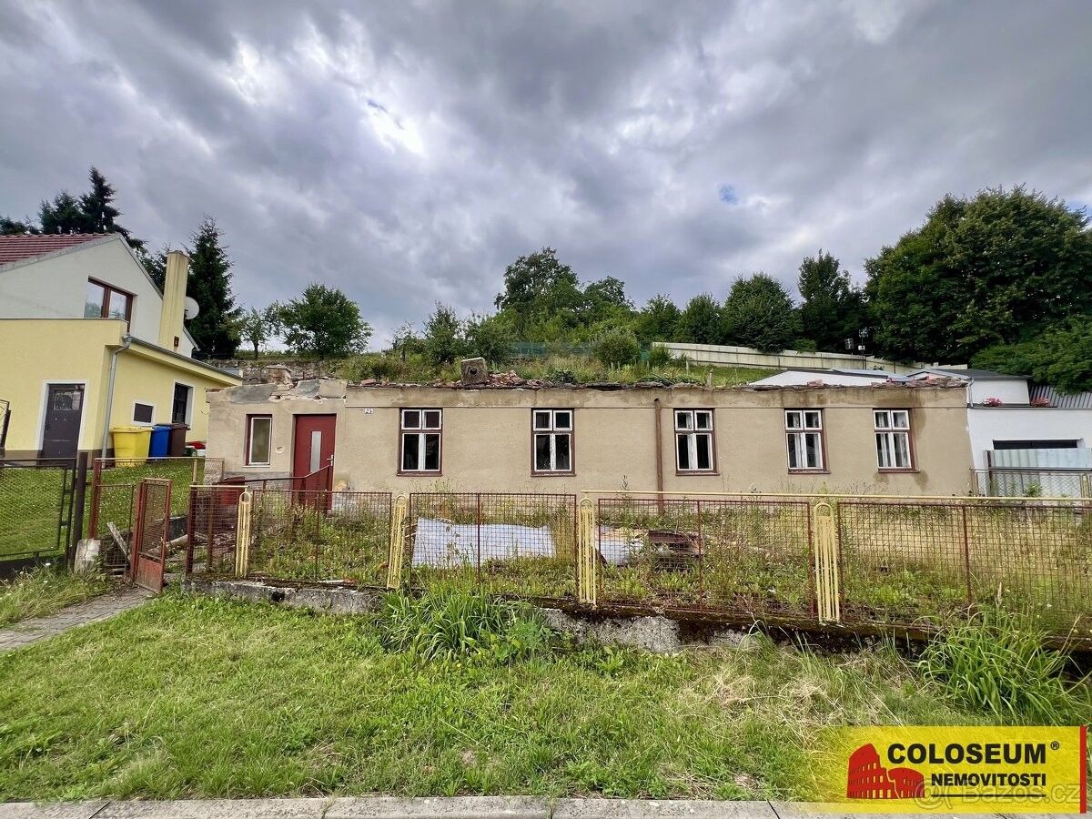 Zahrady, Zastávka u Brna, 664 84, 574 m²