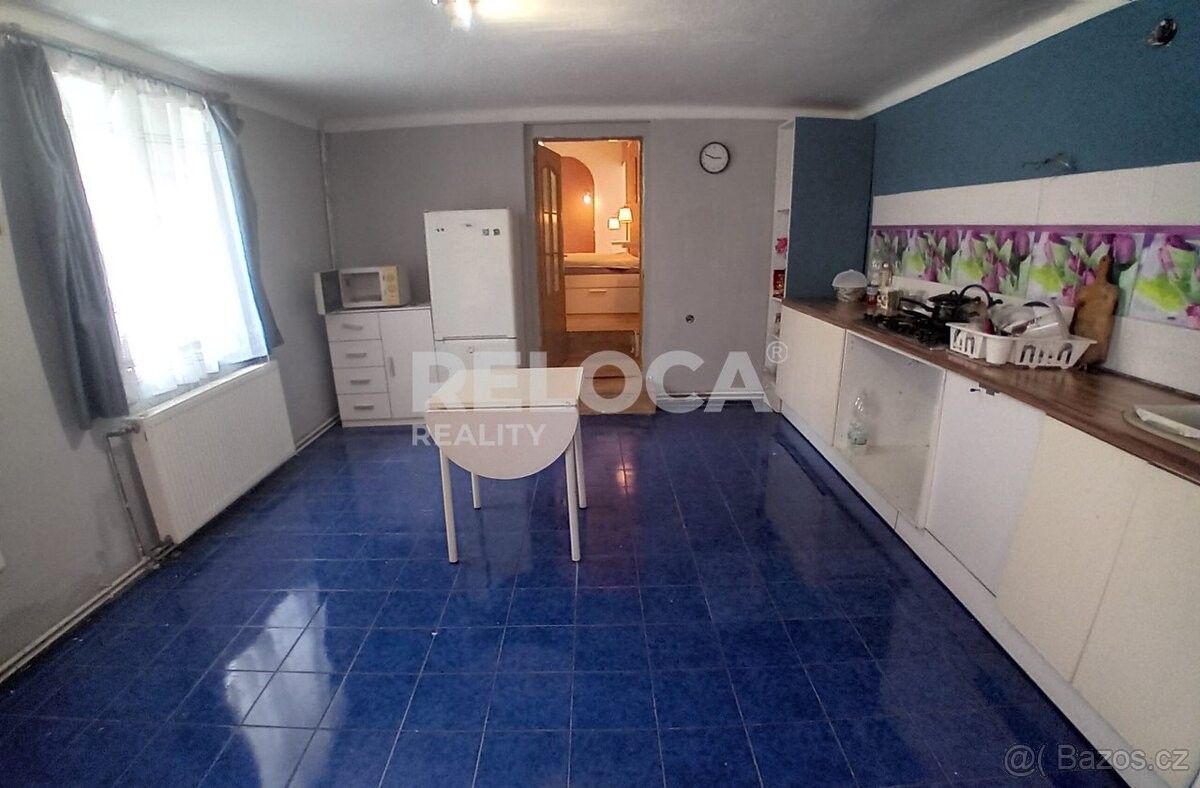 Prodej dům - Klobuky v Čechách, 273 74, 224 m²