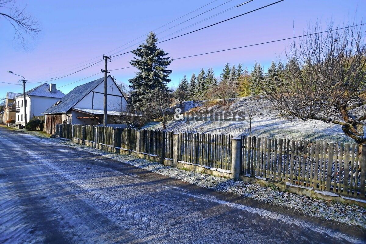 Chaty, Manětín, 330 m²