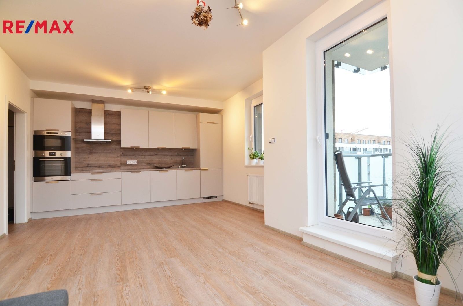 2+kk, Hugo Haase, Praha, 53 m²