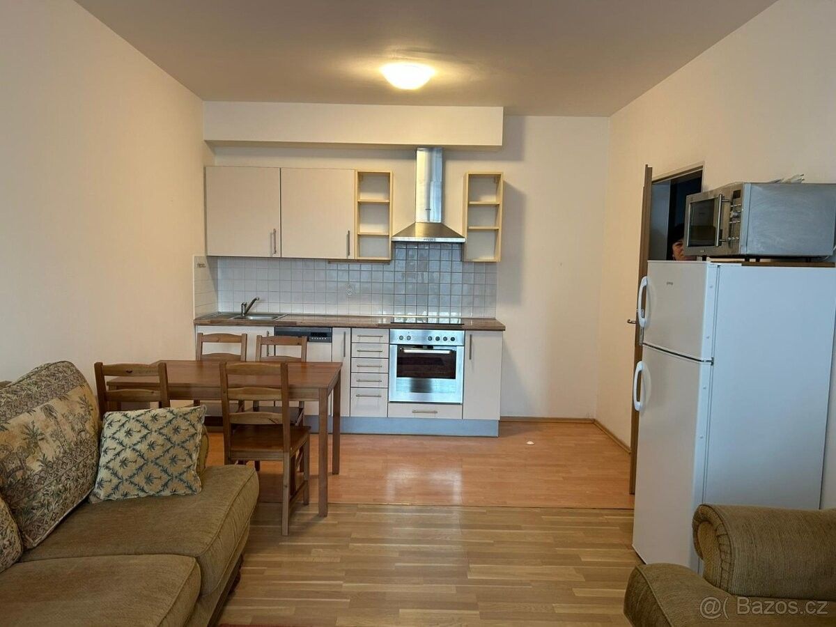 2+kk, Praha, 190 00, 58 m²