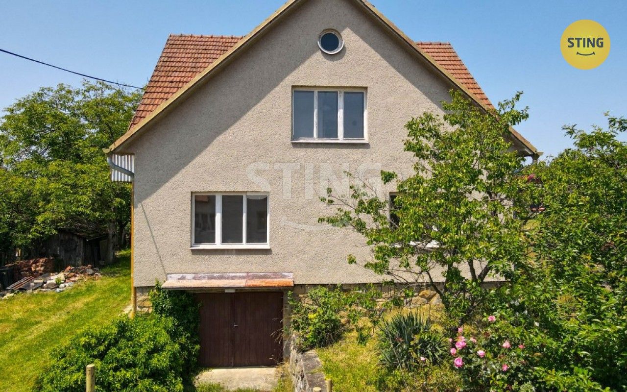 Prodej rodinný dům - Březová, 219 m²