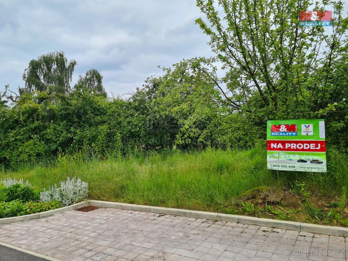 Zahrady, Pavlíkov, 270 21, 2 529 m²