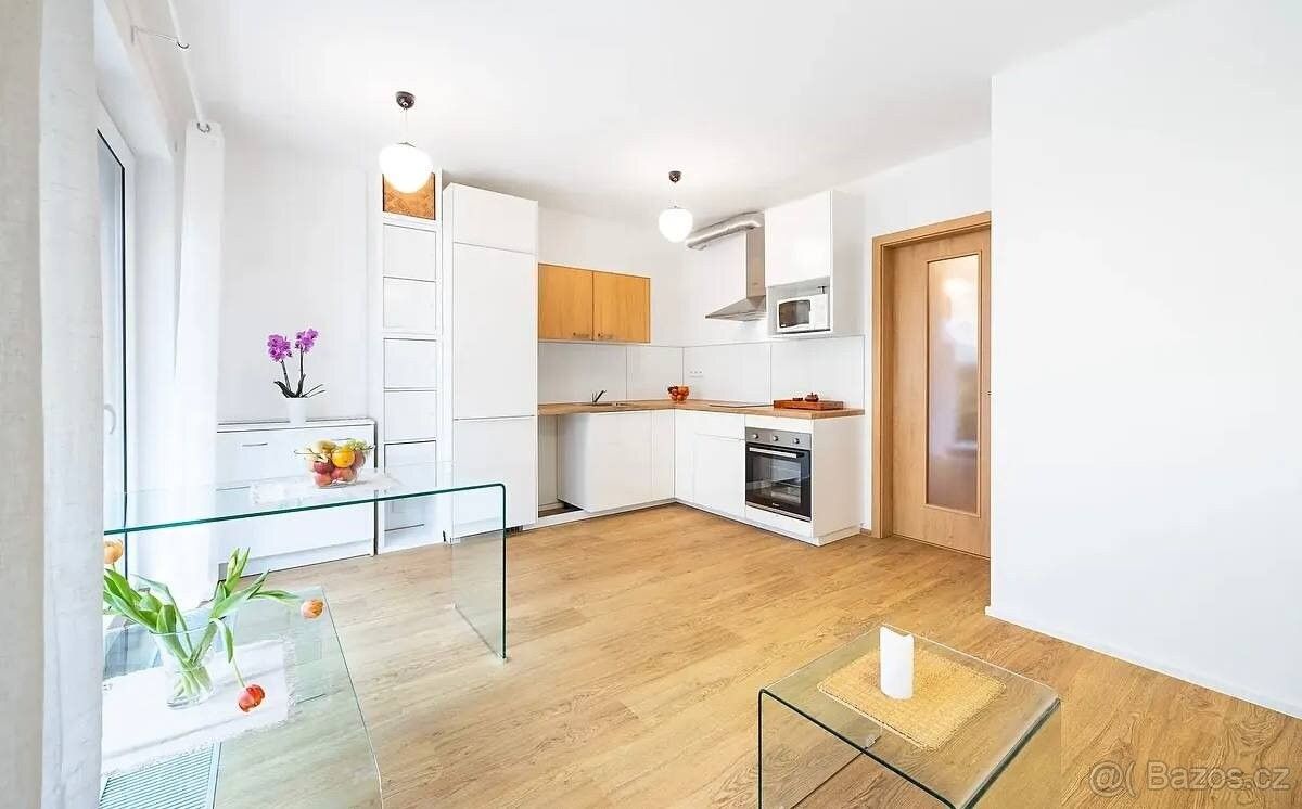 1+kk, Praha, 155 00, 55 m²