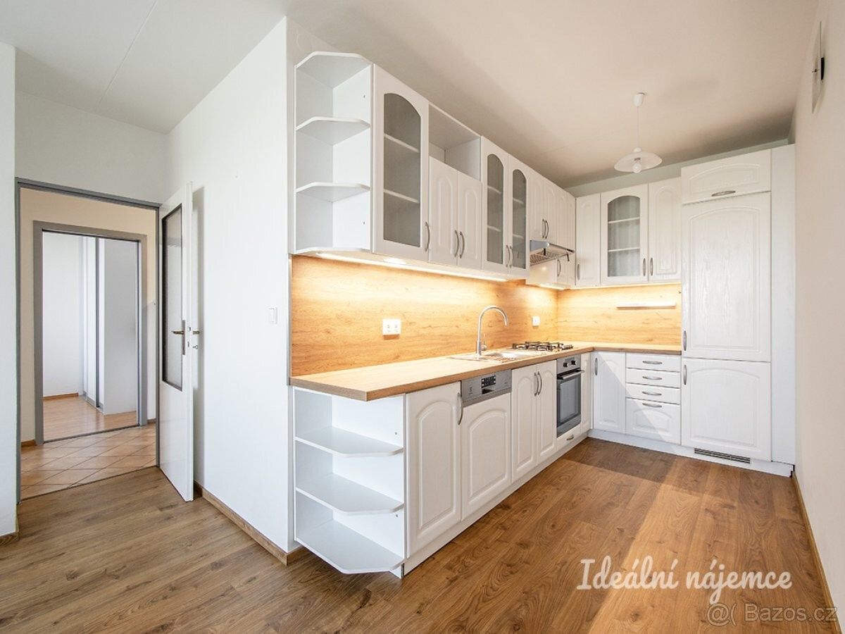 3+kk, Praha, 149 00, 63 m²