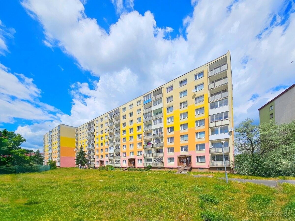 1+1, Chomutov, 430 04