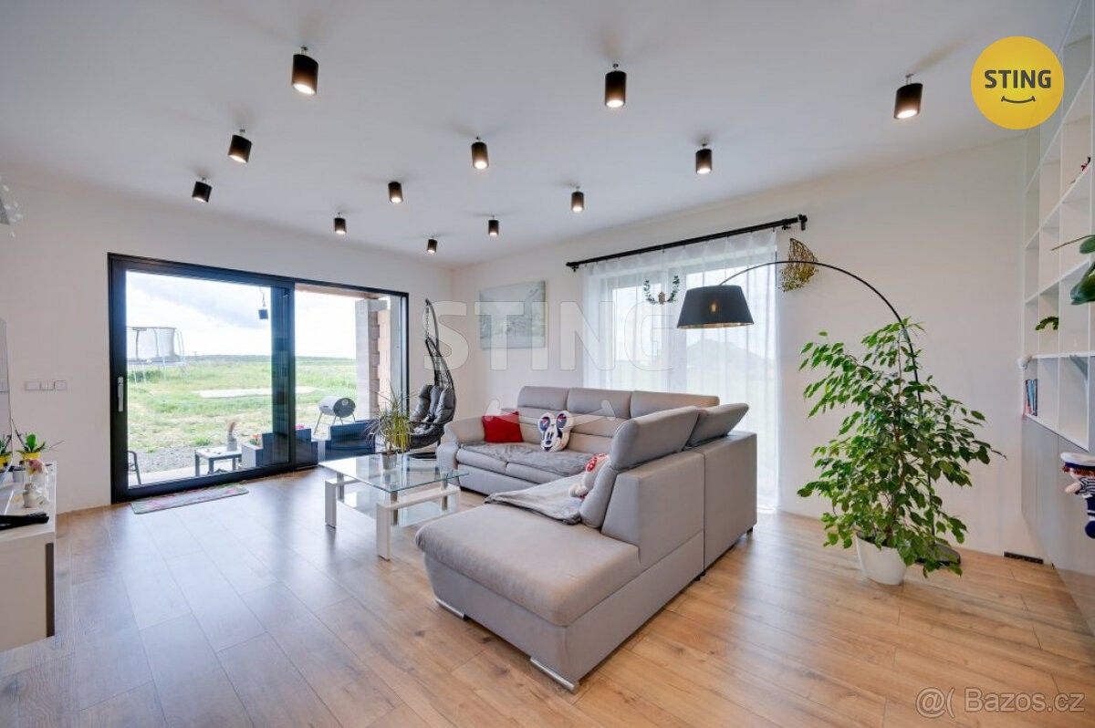Prodej dům - Drnovice, 683 04, 1 283 m²