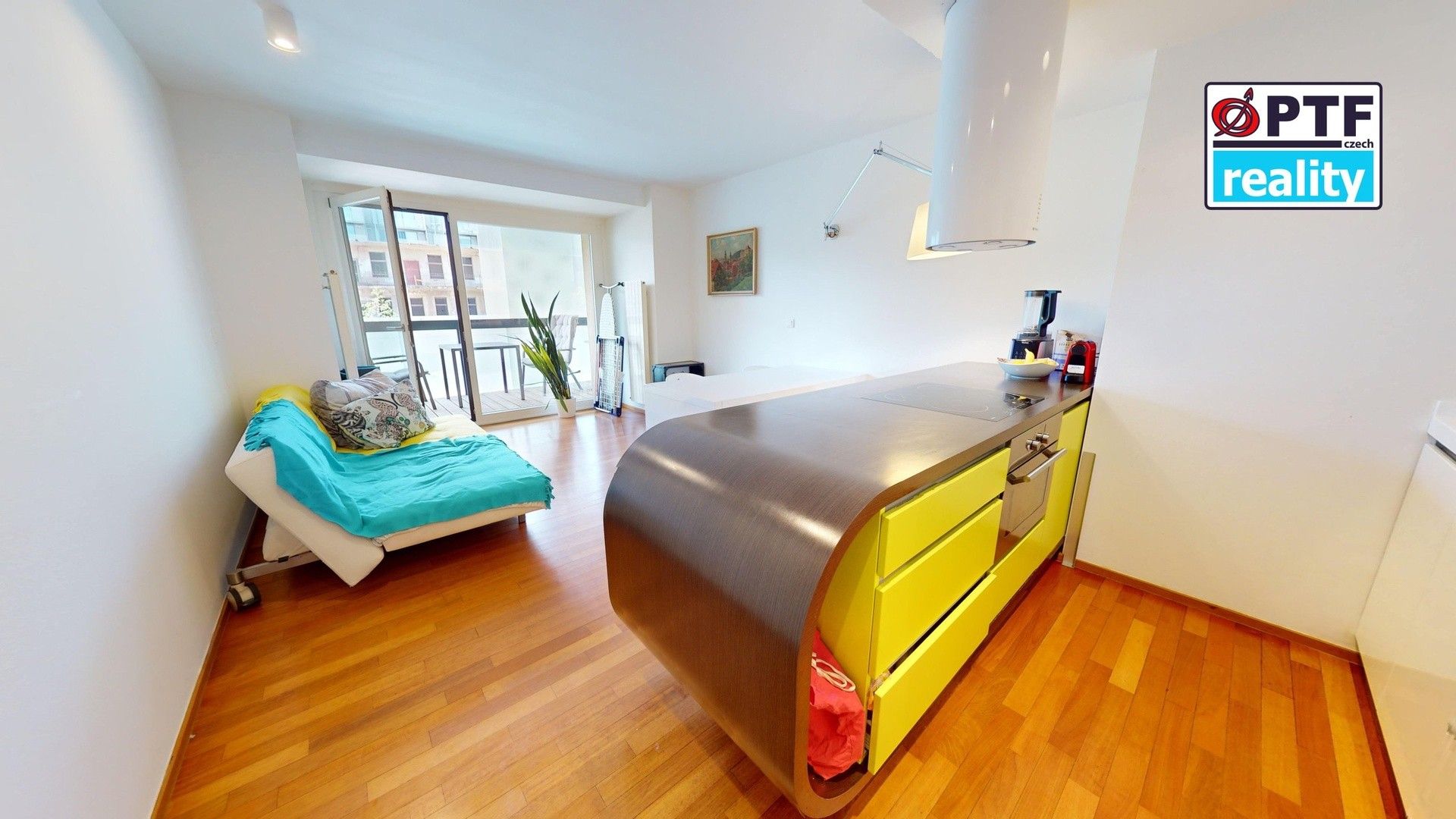 Pronájem byt 4+kk - Šaldova, Praha, 90 m²