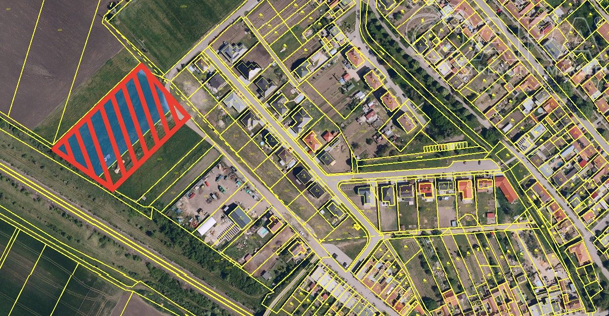 Prodej komerční pozemek - Popice, 8 129 m²