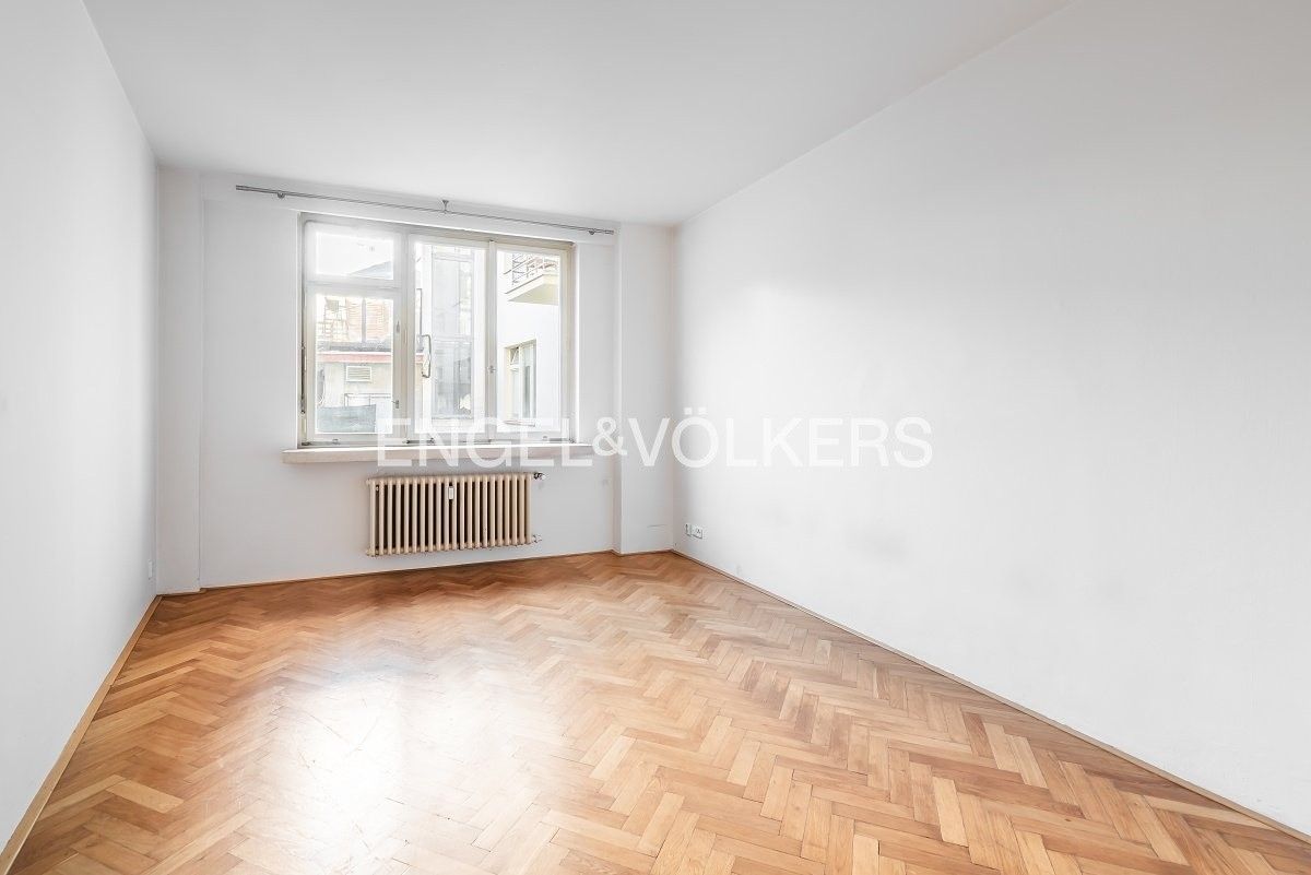 2+kk, Zubatého, Praha, 49 m²