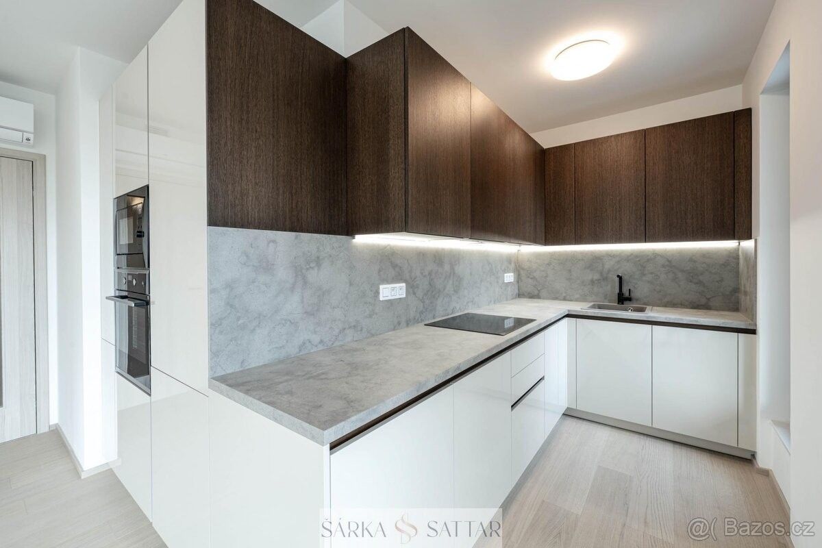 2+kk, Praha, 130 00, 61 m²