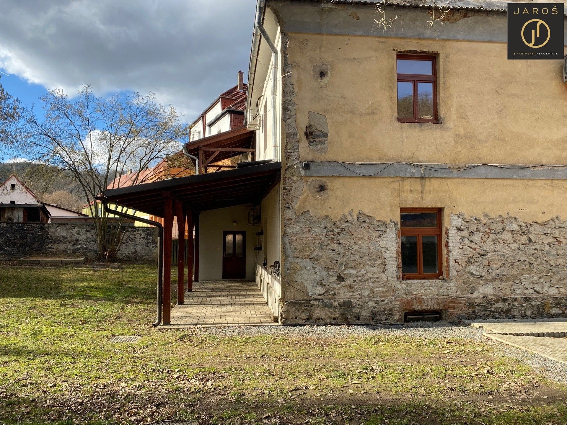 Prodej dům - Roztoky, 1 581 m²