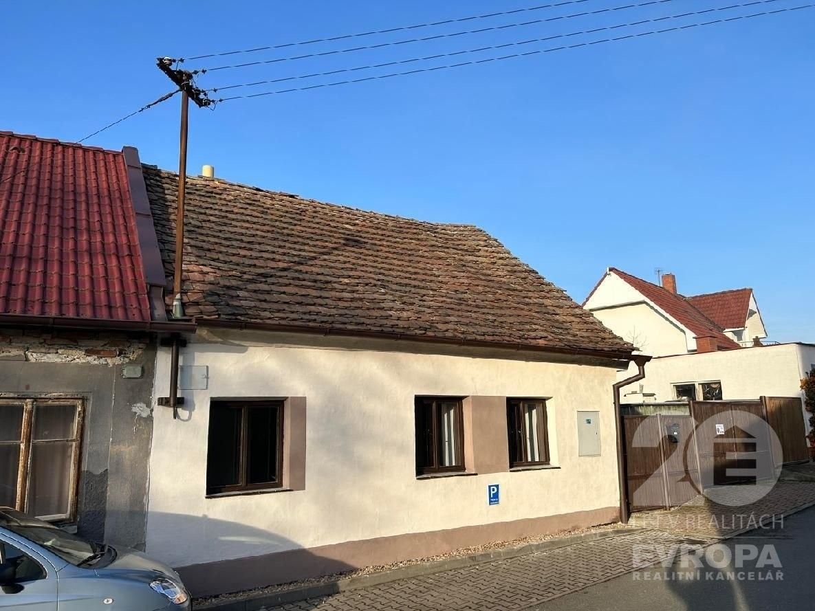 Prodej rodinný dům - Čelakovského, Chlumec nad Cidlinou, 50 m²