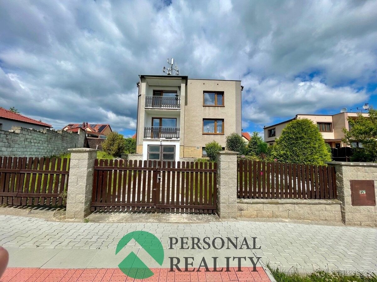 Prodej dům - Hřebeč, 273 45, 250 m²